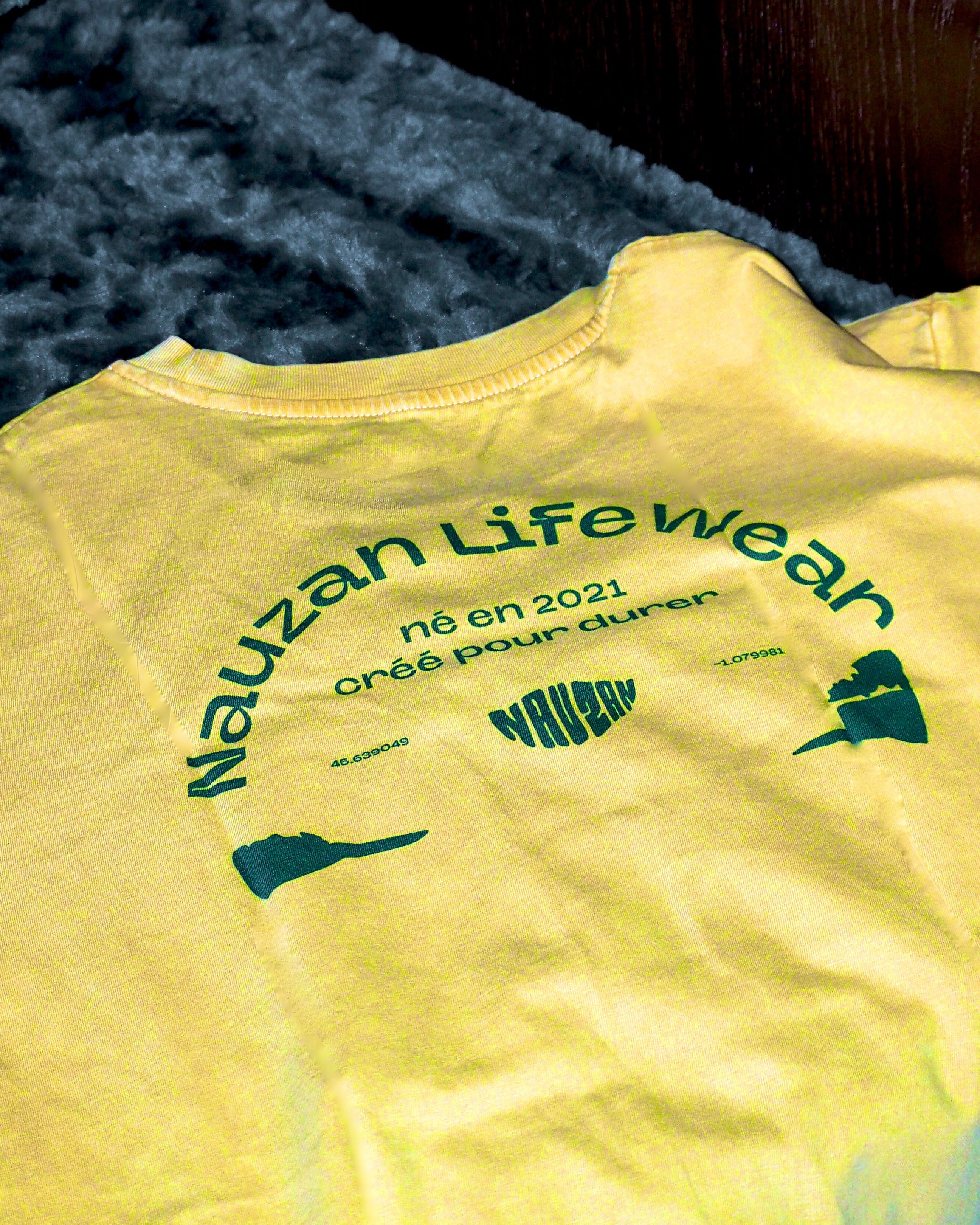 Le tee-shirt jaune Brésil